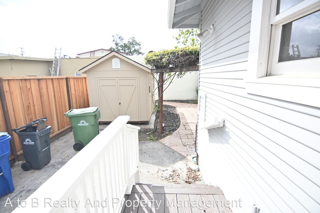 2280 Bailey Ave - Photo 33