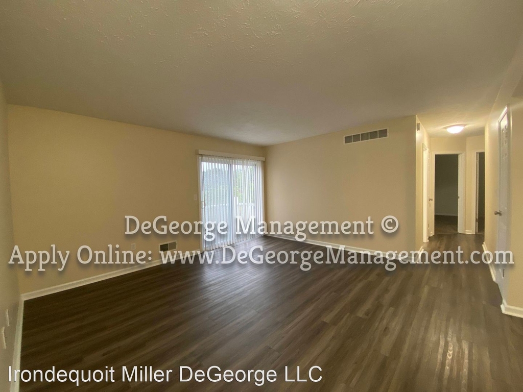 70 Miller Lane - Photo 1