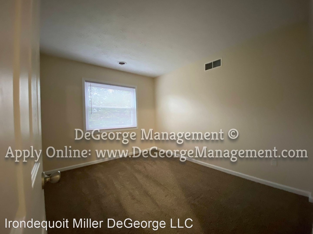 70 Miller Lane - Photo 23