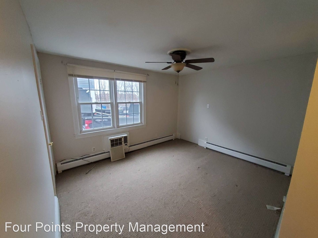 388 E Merrimac St - Photo 5