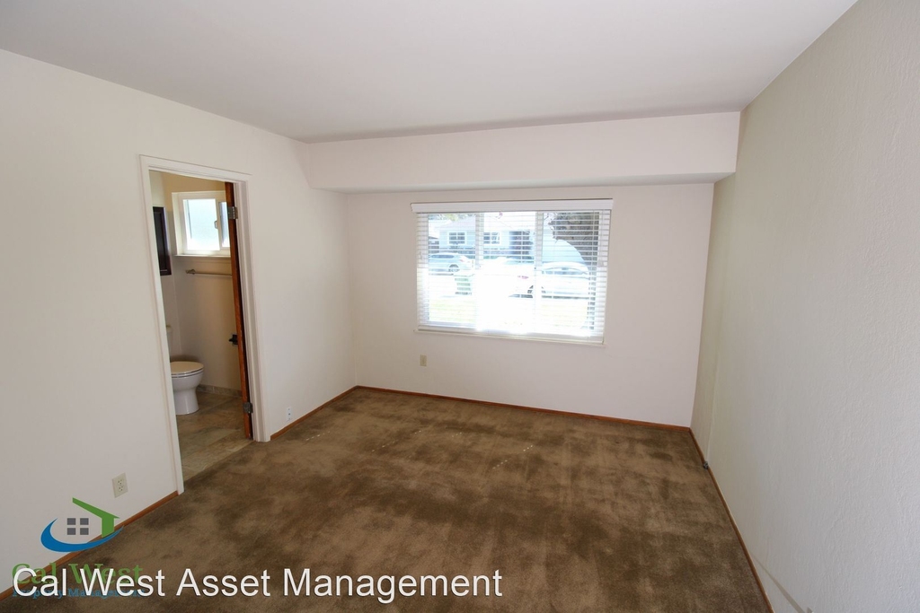 3385 Gonzaga Place - Photo 7