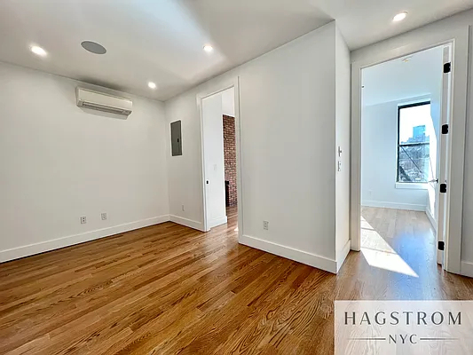 631 East 6th Street - Photo 7