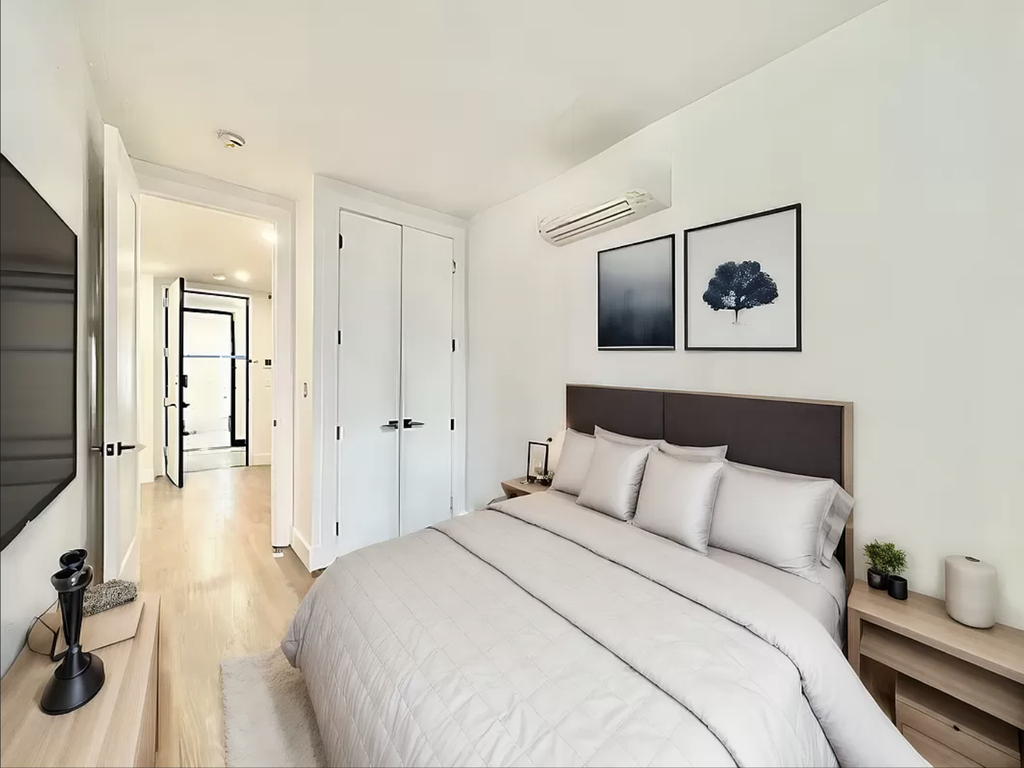 631 East 6th Street - Photo 2