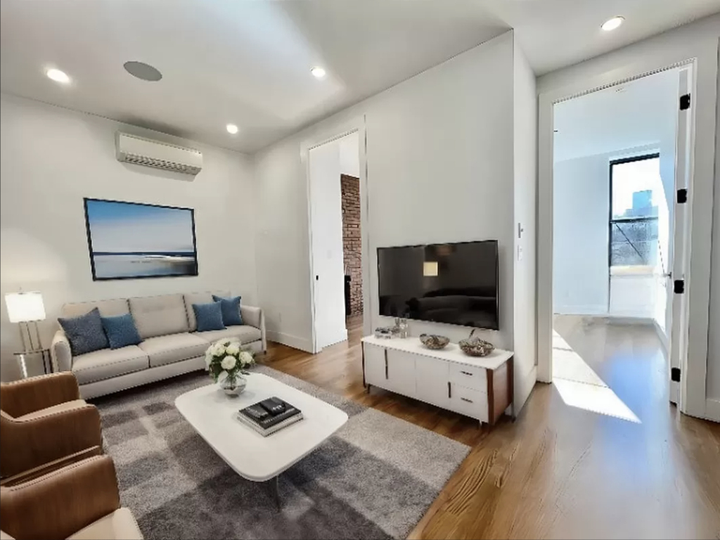 631 East 6th Street - Photo 4