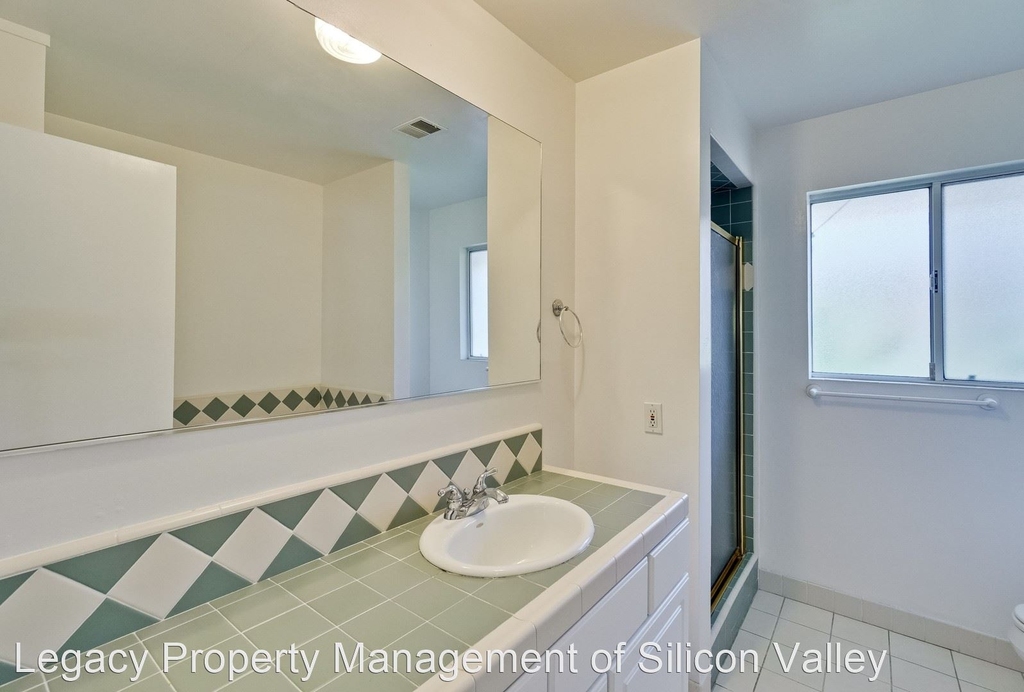 689 Roble Ave #3 - Photo 13