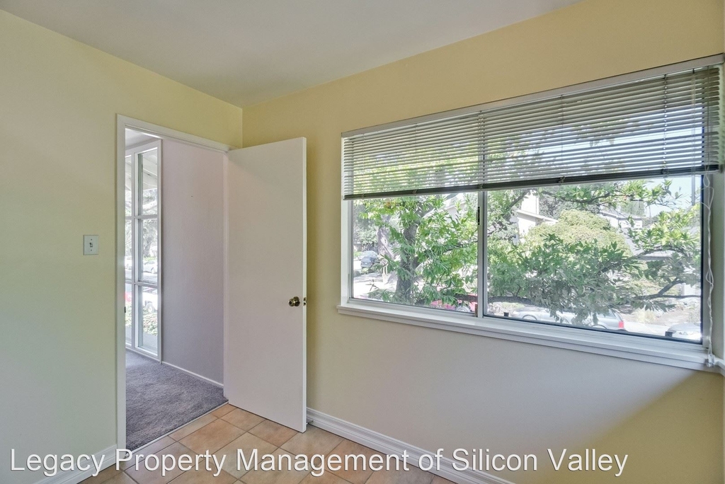 689 Roble Ave #3 - Photo 6