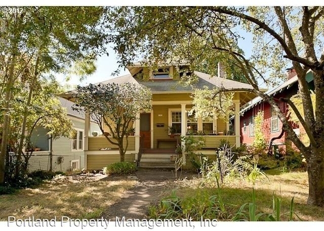 1303 Se 52nd Ave - Photo 0