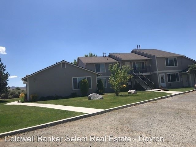 17 Lakes Blvd - Photo 0