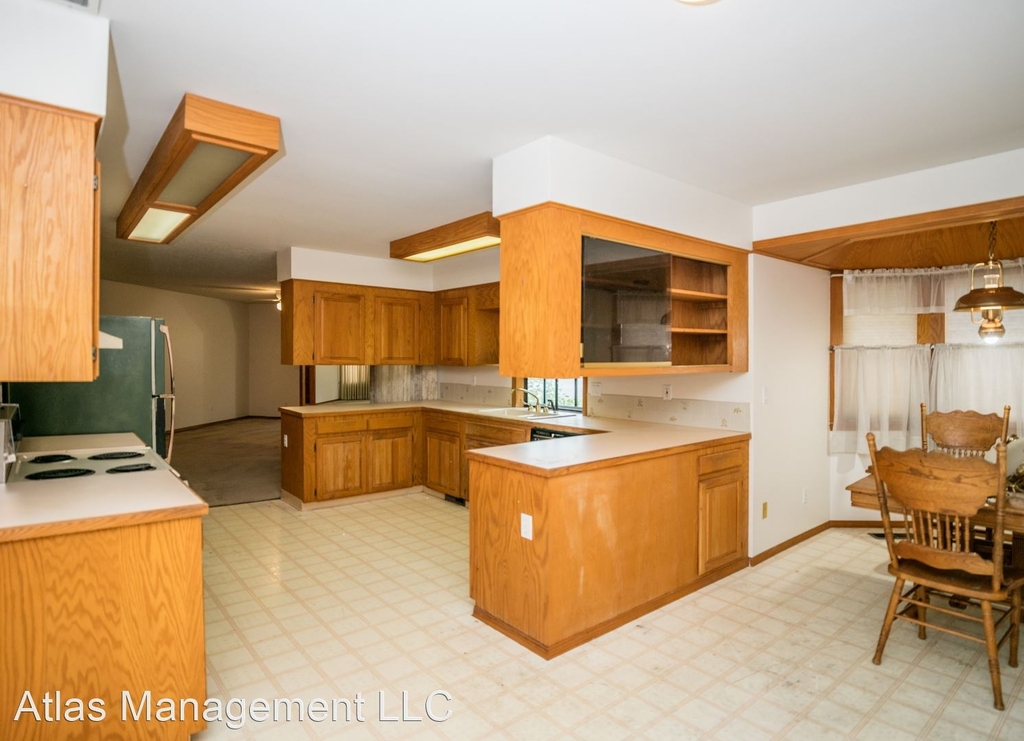 6221 Se 87th Ave. - Photo 5