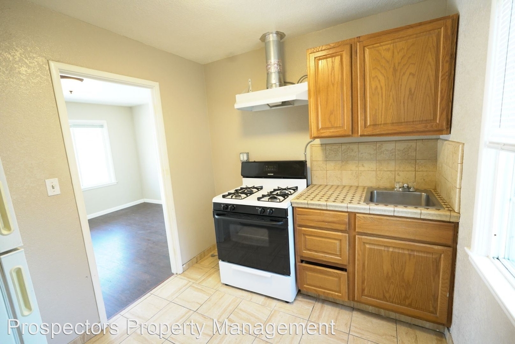 19040 Monterey Rd - Photo 7