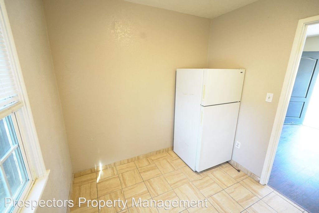 19040 Monterey Rd - Photo 12