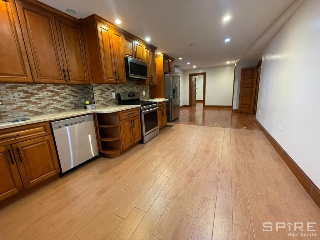 134 Midwood Street - Photo 2