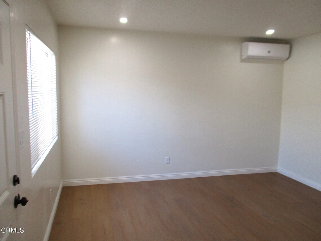 920 West Olive Avenue - Photo 4