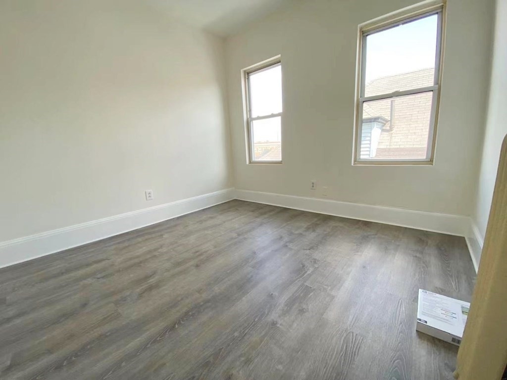 508-510 Broadway Unit 1 - Photo 2