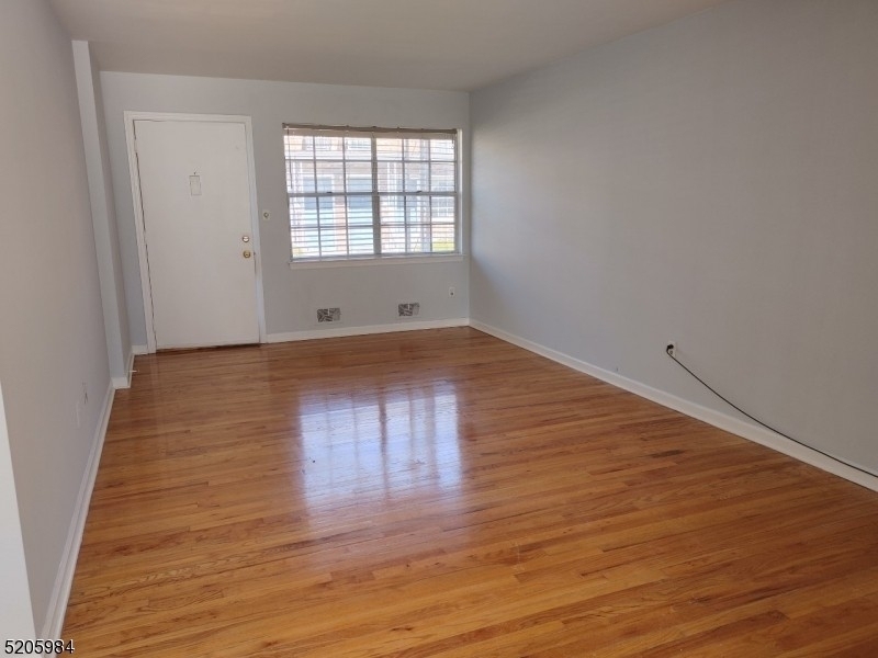 800 Old Springfield Ave 19 - Photo 3