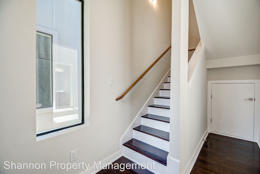 2329 Eagle Street - Photo 2