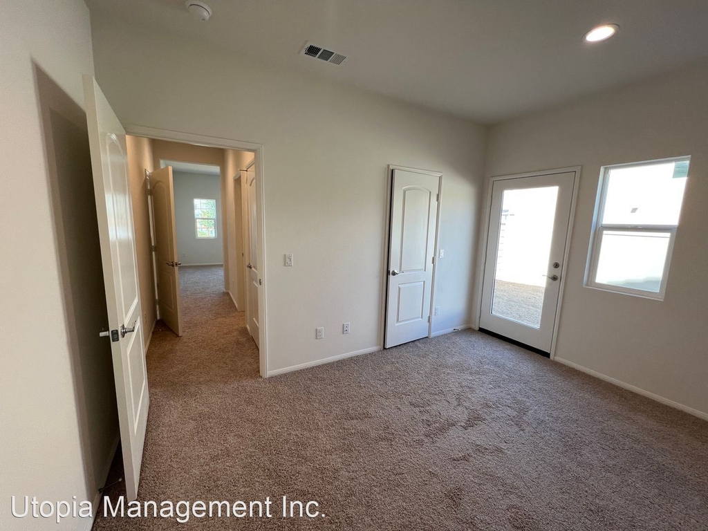 30737 Expedition Dr. - Photo 13