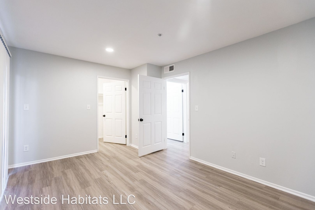 315 South Virgil Avenue - Photo 2