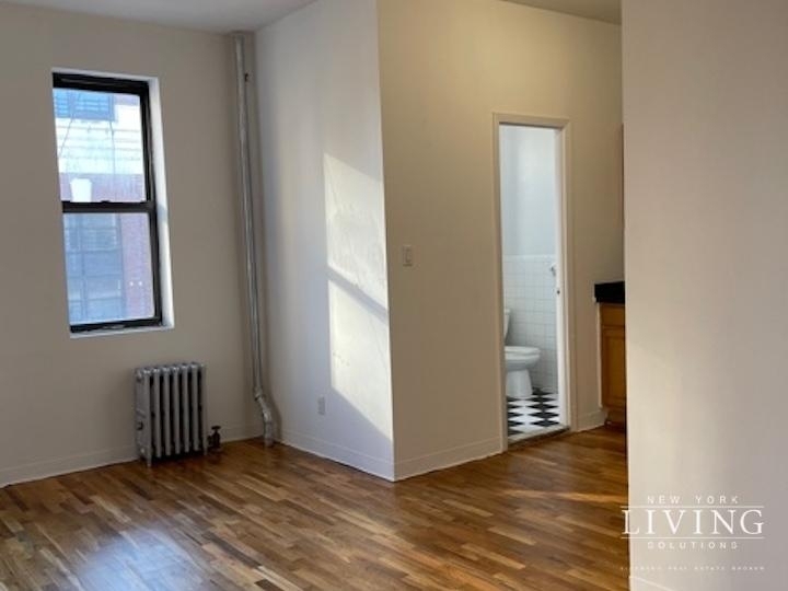 210 Rivington Street - Photo 4