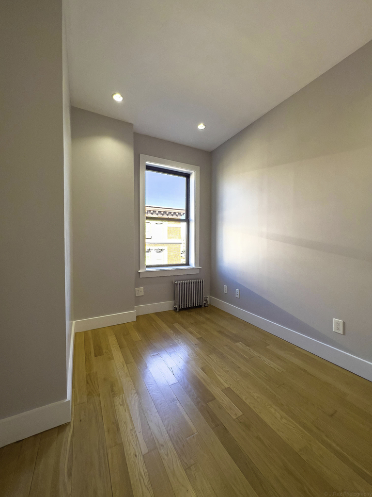 600 West 136th Street - Photo 6