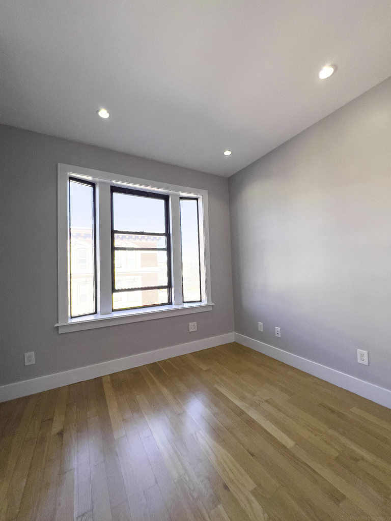 600 West 136th Street - Photo 10