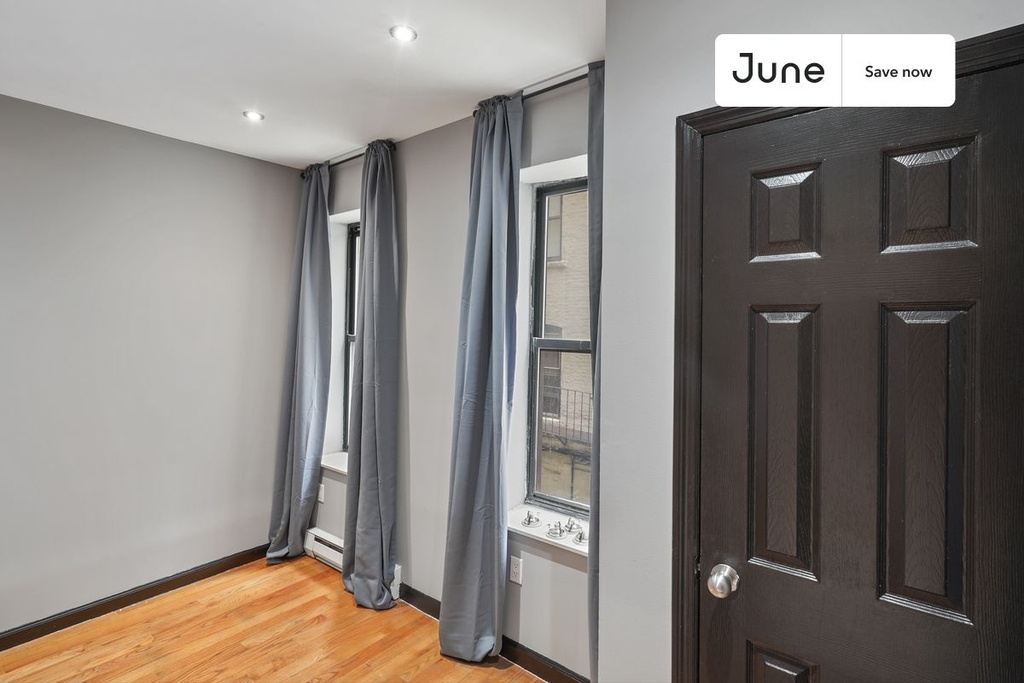 15 West 107th Street - Photo 1