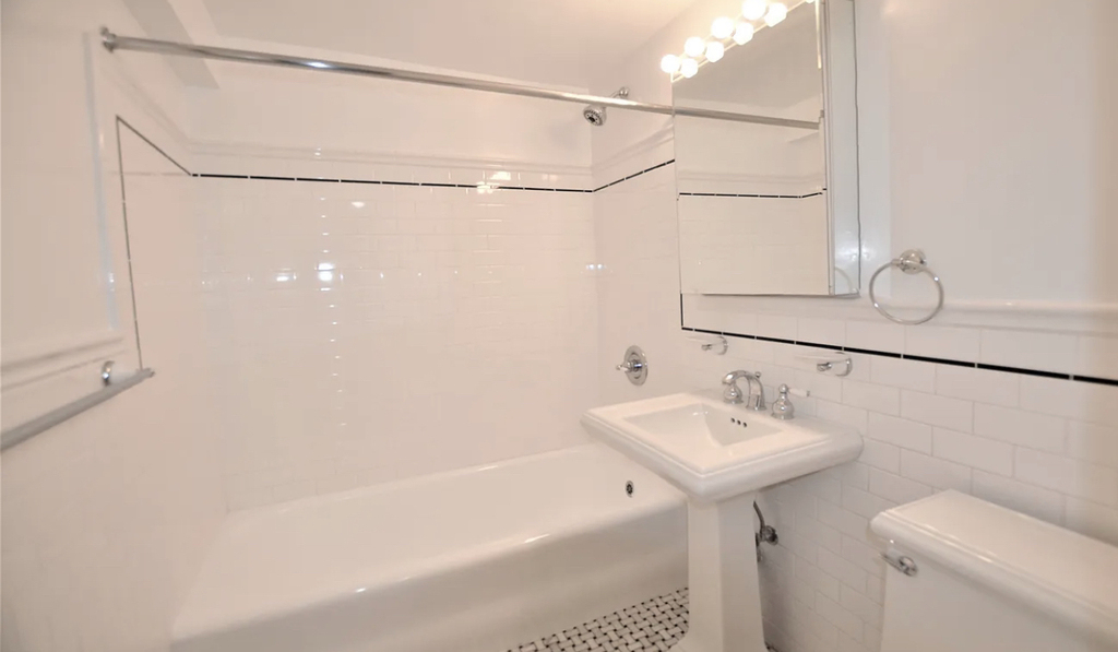 95 Christopher Street - Photo 7