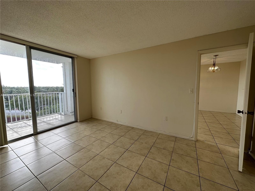 1200 Ne Miami Gardens Dr - Photo 10