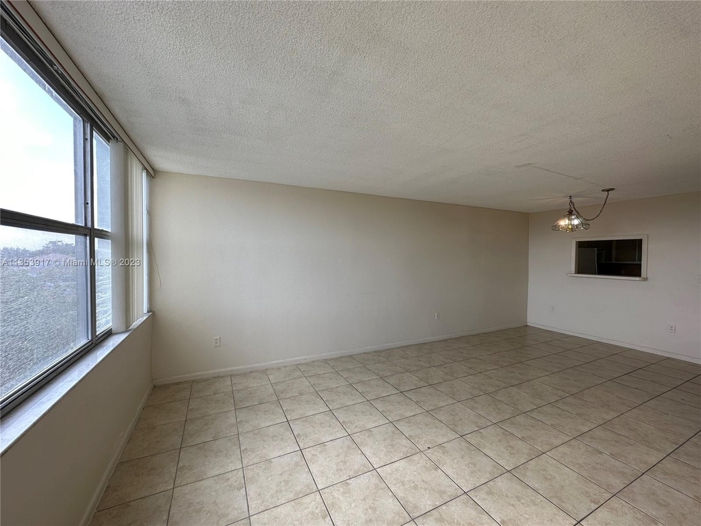 1200 Ne Miami Gardens Dr - Photo 12