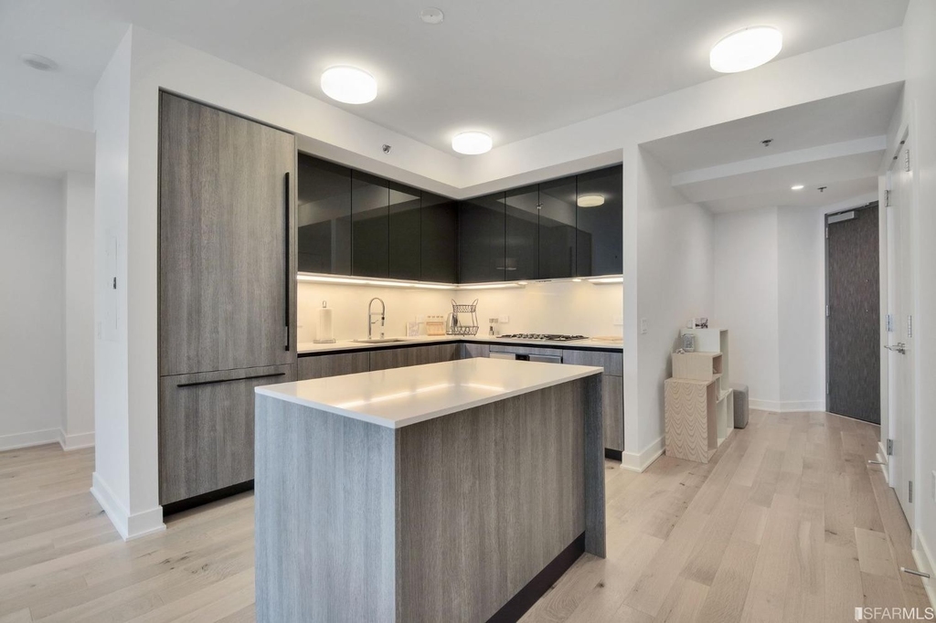 201 Folsom Street - Photo 8