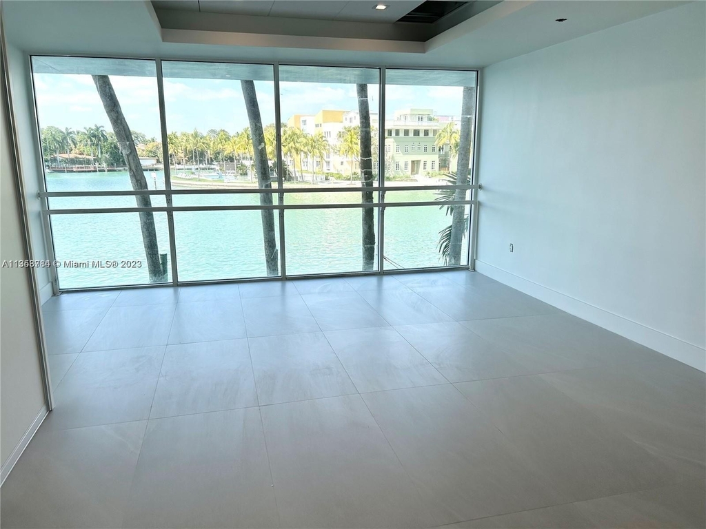 5900 Collins Ave - Photo 36
