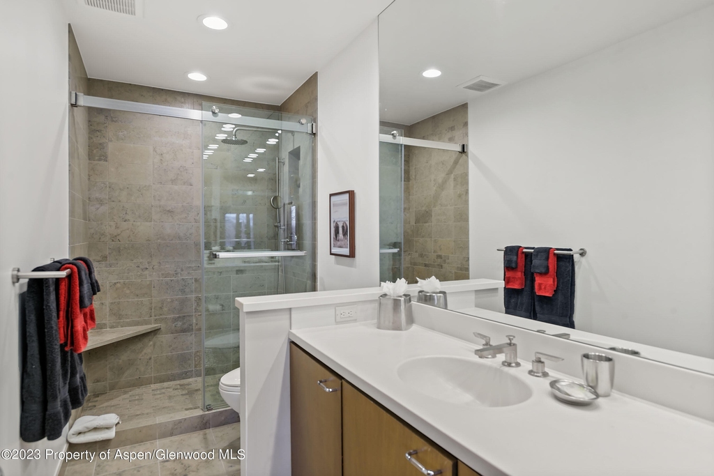 306 Edgewood Lane - Photo 15