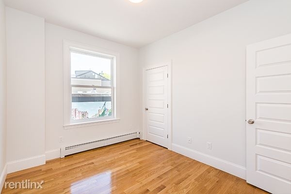 1800 Massachusetts Ave Apt 12 - Photo 4