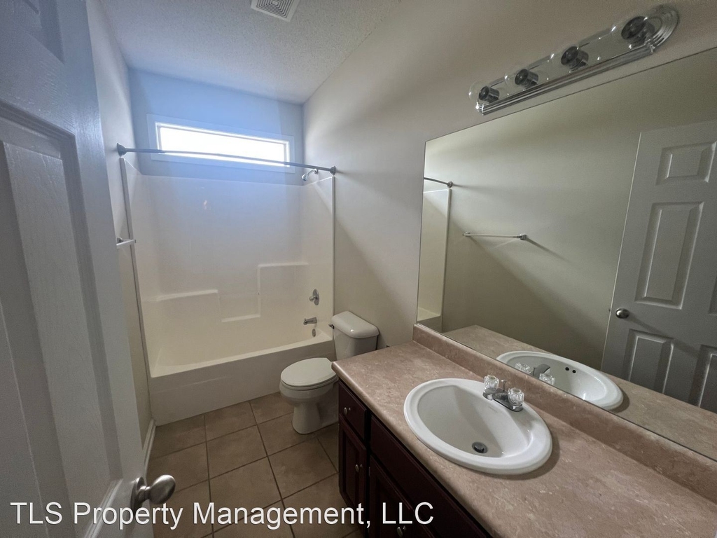 148 Concord Avenue - Photo 10