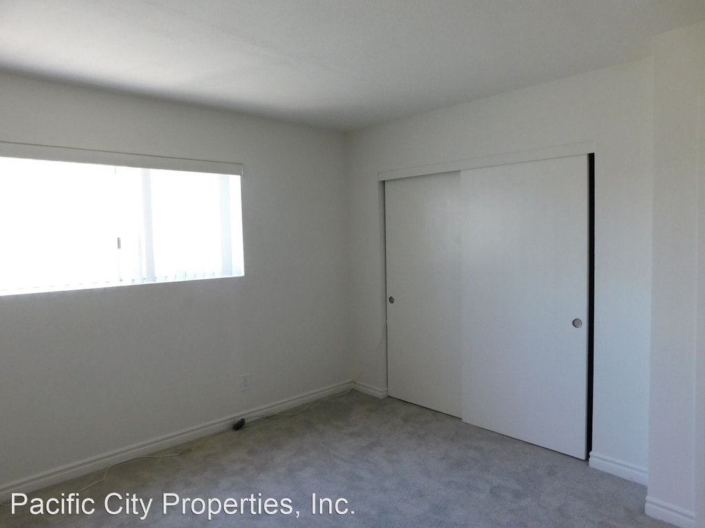 426 19th St. - Photo 11