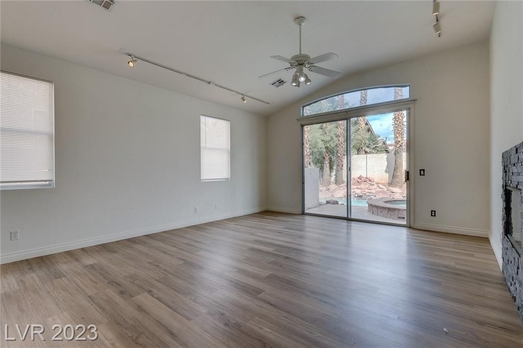 8726 Vista Ladera Court - Photo 15