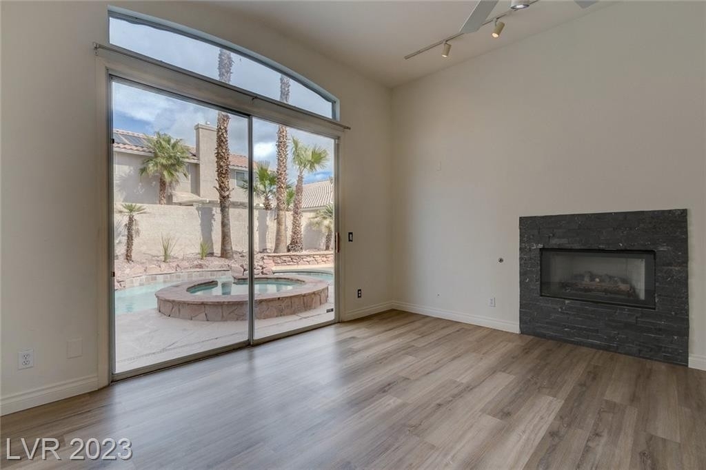 8726 Vista Ladera Court - Photo 16