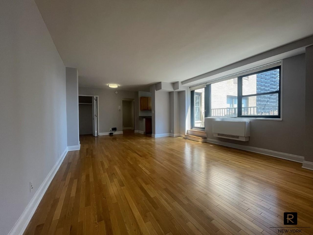 301 East 47th Street - Photo 1