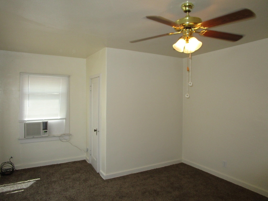 819 Newman Street - Photo 15