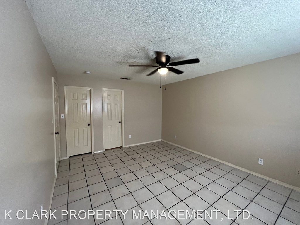 5619 Lakebend West Dr. Unit B - Photo 13