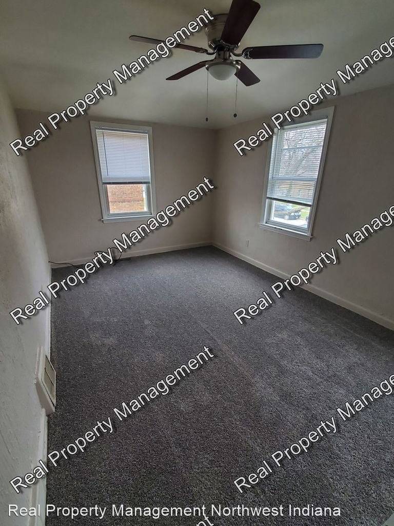 6740 Wicker Ave. - Photo 9