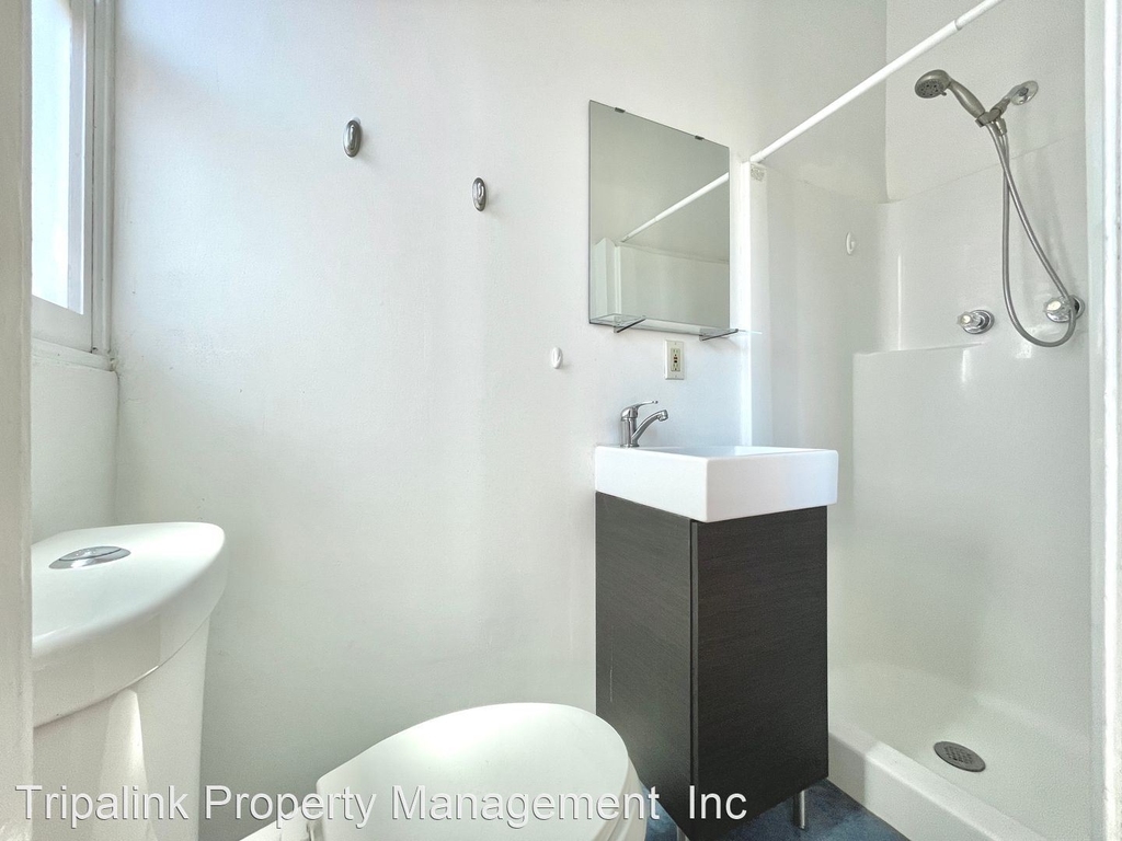 1356 W 30th St - Photo 6