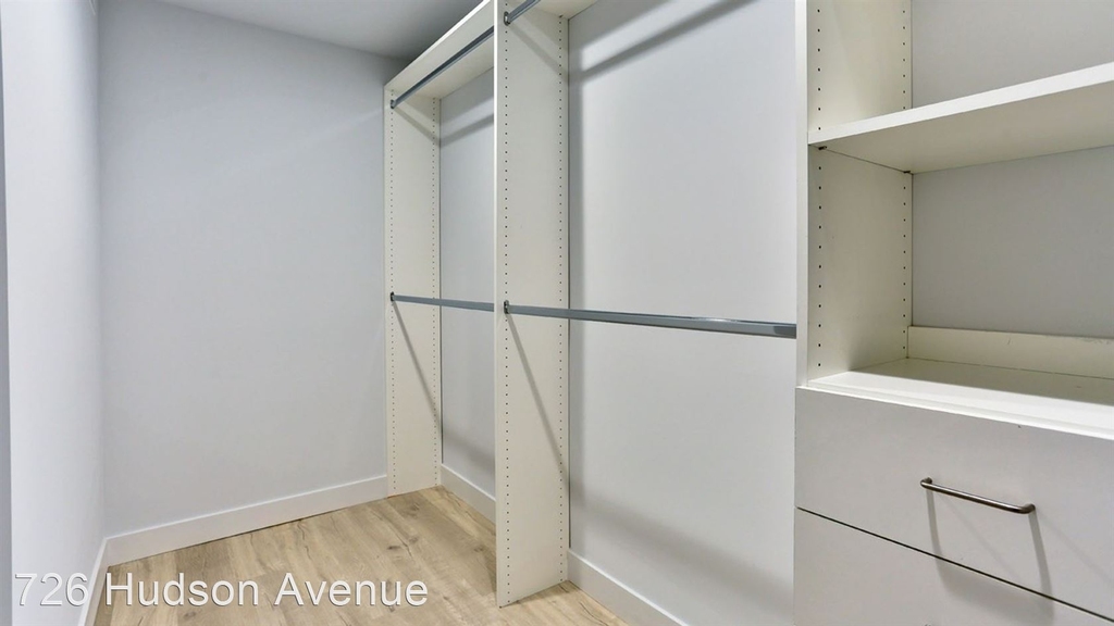 726 Hudson Avenue - Photo 6