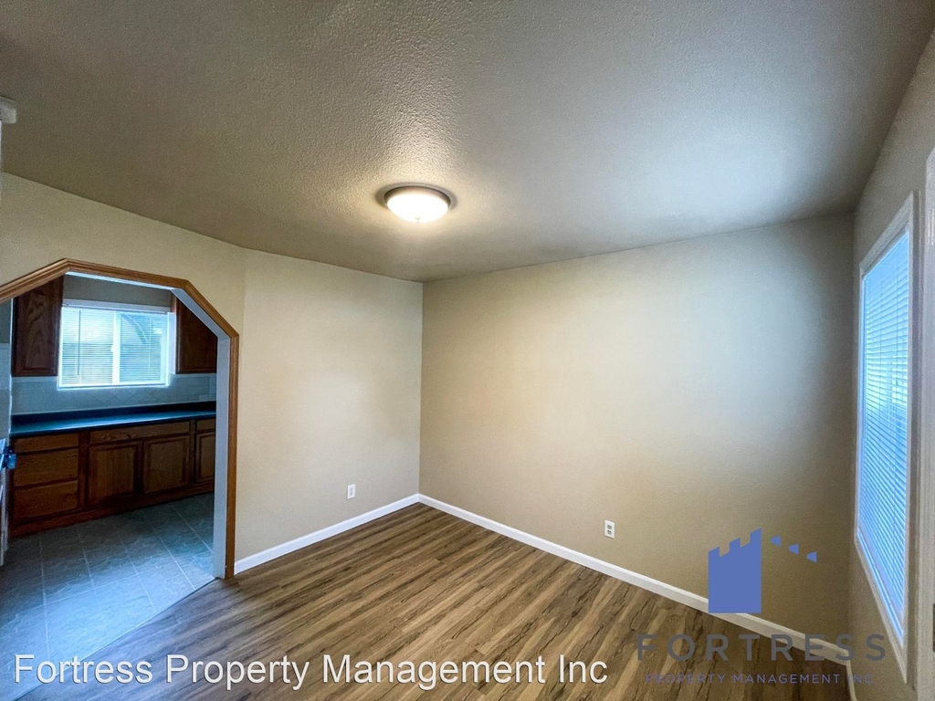 236 Se 139th Avenue - Photo 3