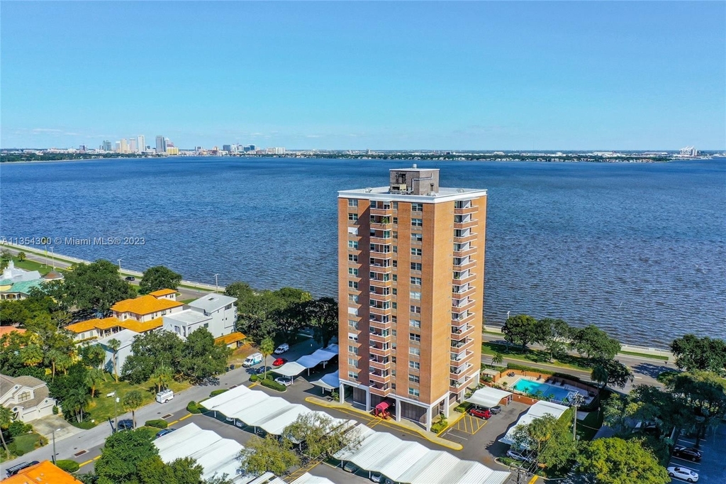 4015 Bayshore Blvd - Photo 1