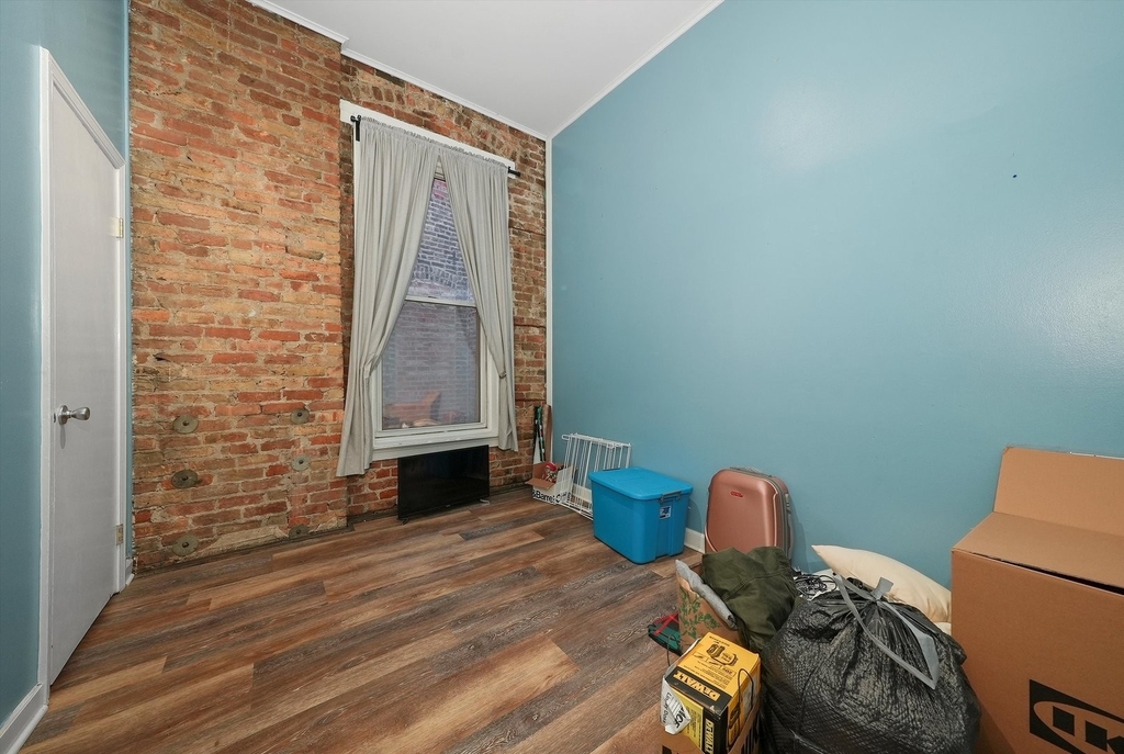 55 W Erie Street - Photo 11