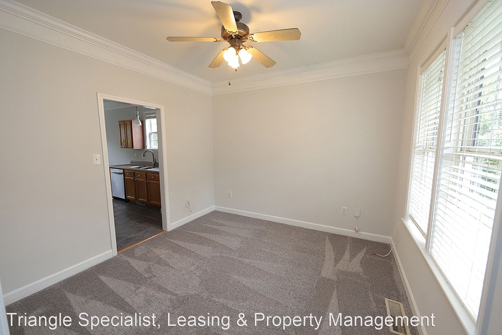 8338 Hobhouse Circle - Photo 2