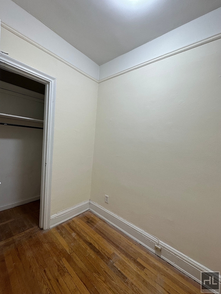 529 East 85 Street - Photo 5