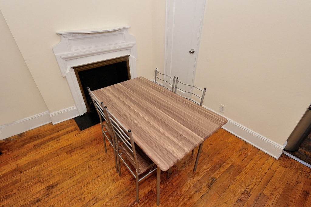 120 East 39th Street - Photo 4