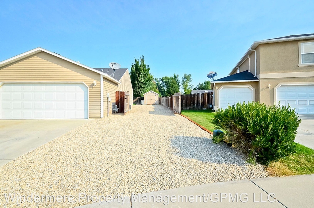 11256 Meadowriver Dr. - Photo 1